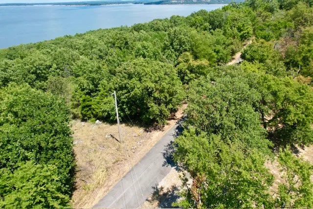 59 Marian Lane Eufaula, OK 74432