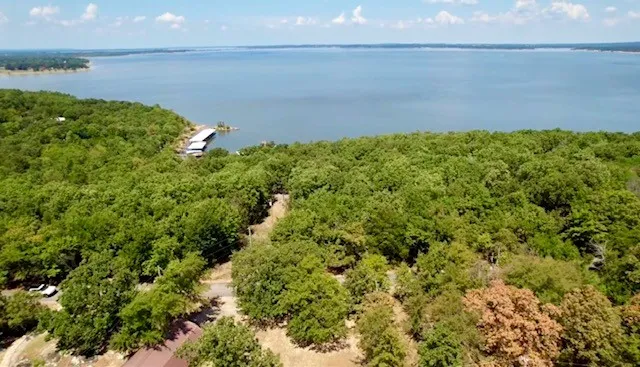 59 Marian Lane Eufaula, OK 74432
