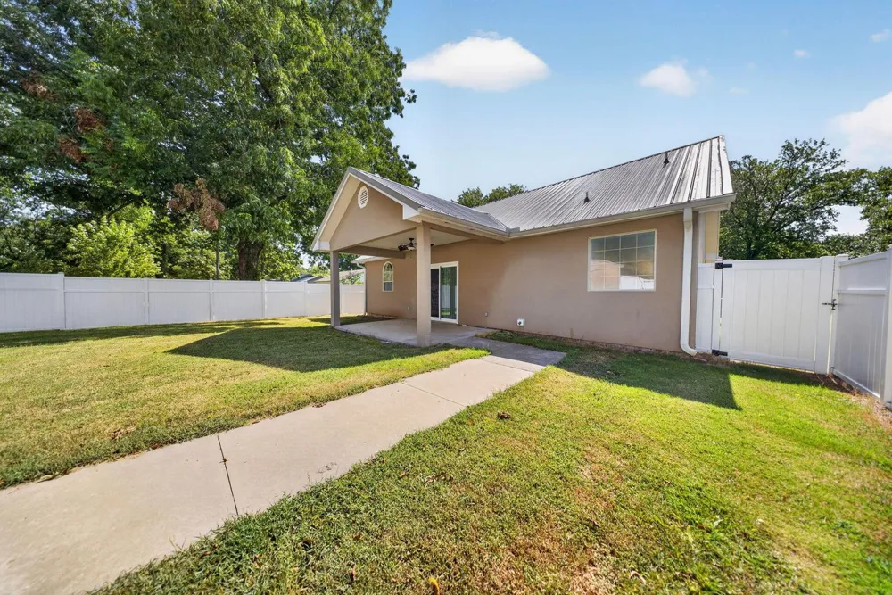 539 Gunter Street Vinita, OK 74301