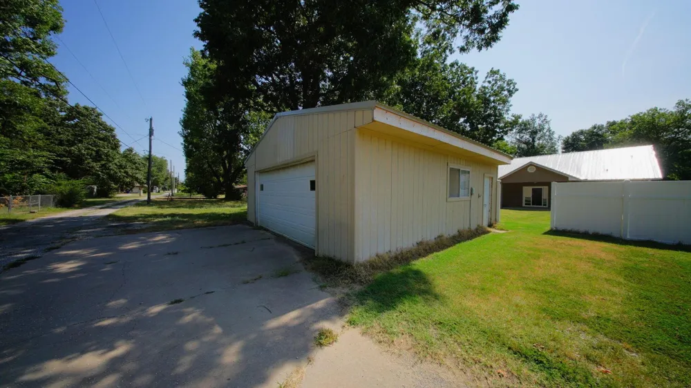 539 Gunter Street Vinita, OK 74301