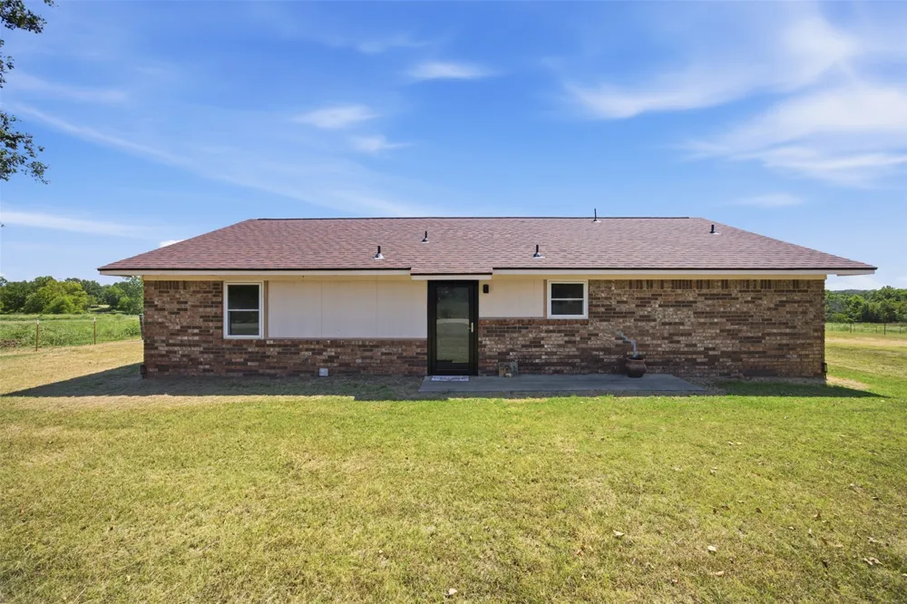 5916 S Carr Pen Atoka, OK 74525