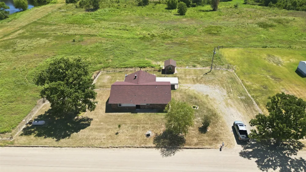5916 S Carr Pen Atoka, OK 74525
