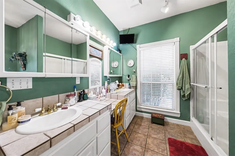 1608 Broadway Stigler, OK 74462