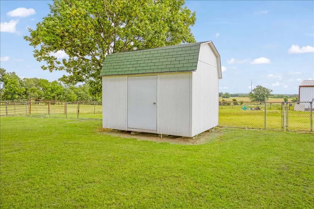1205 4360 ROAD Fort Towson, OK 74735