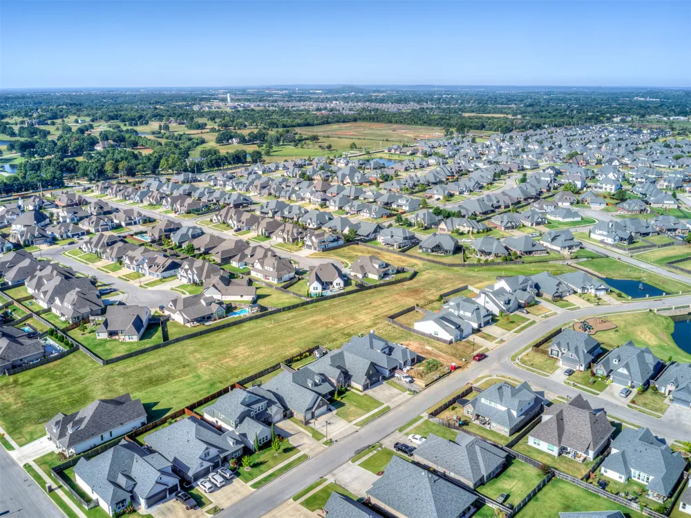 616 E 126th Street S Jenks, OK 74037