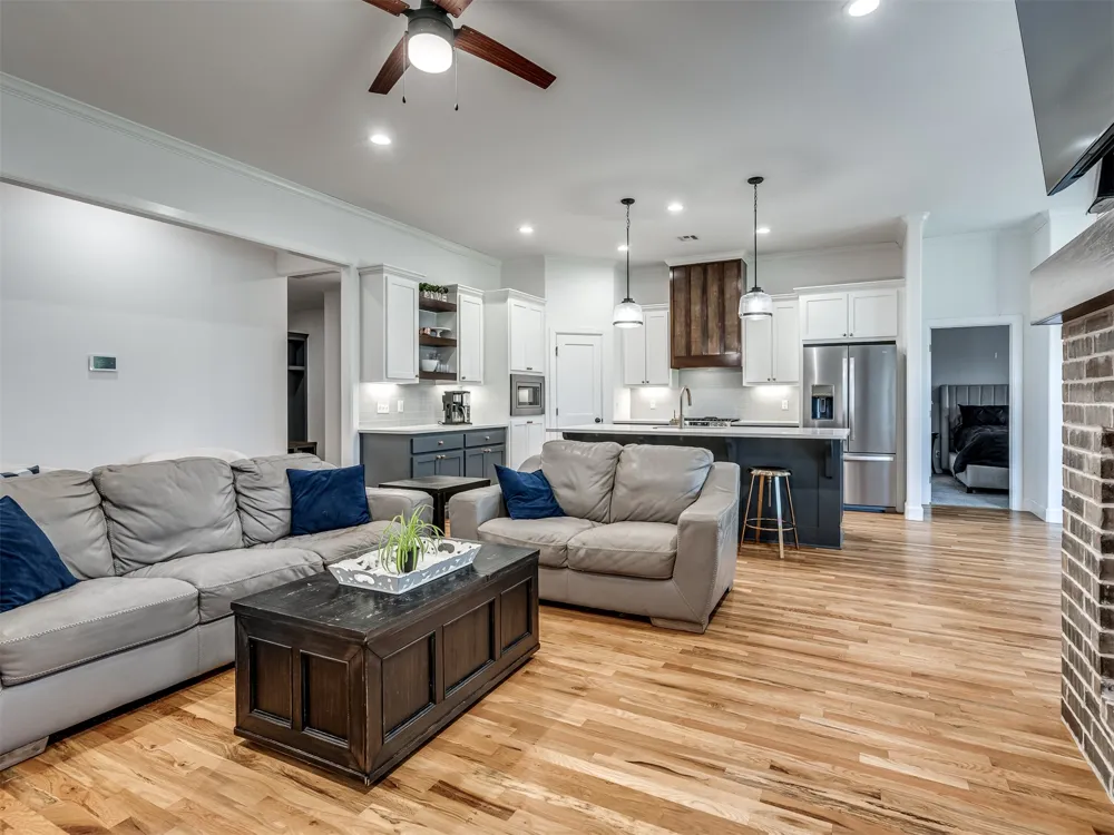 616 E 126th Street S Jenks, OK 74037