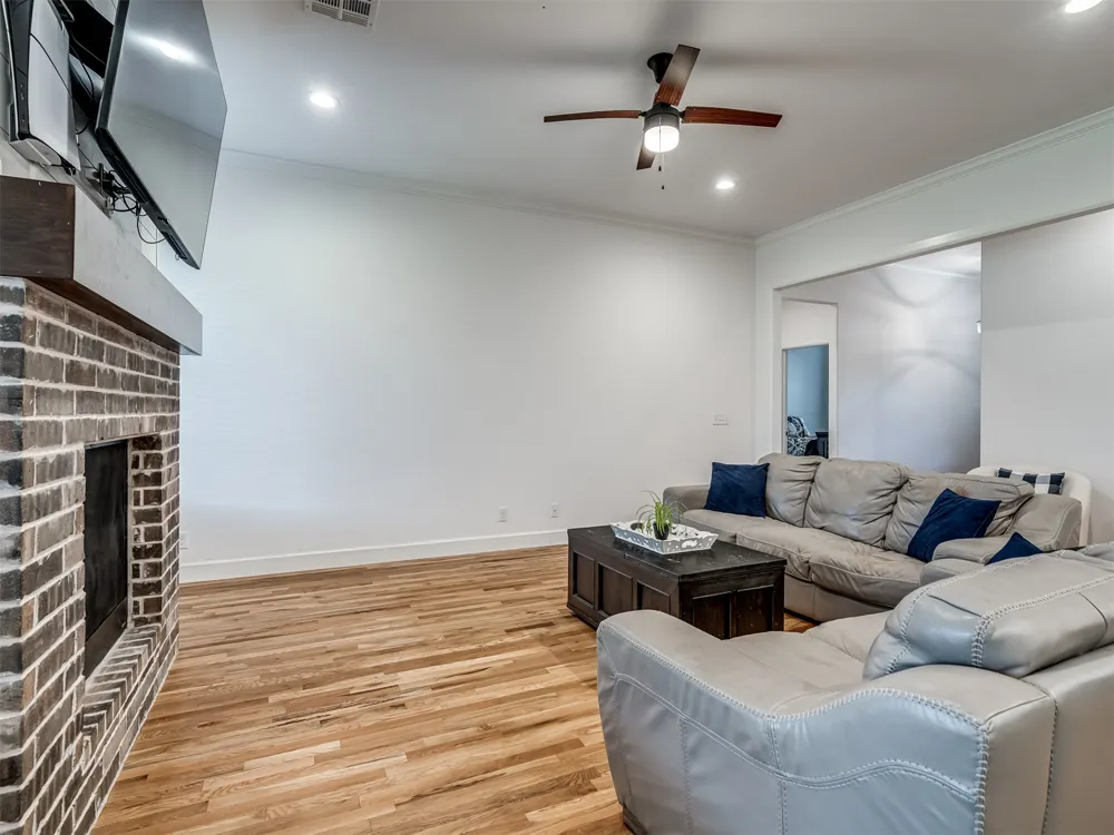 616 E 126th Street S Jenks, OK 74037