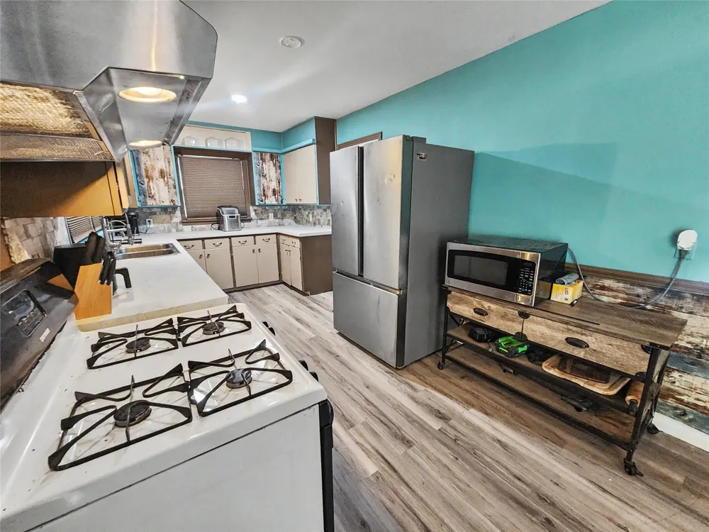 1100 S State Avenue Tahlequah, OK 74464