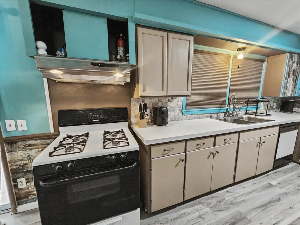 1100 S State Avenue Tahlequah, OK 74464