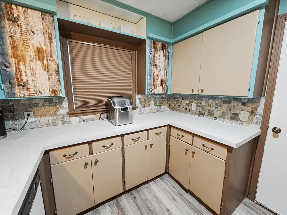 1100 S State Avenue Tahlequah, OK 74464