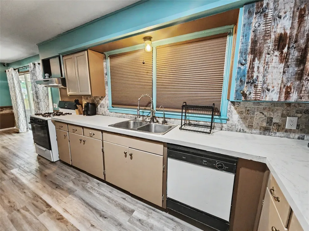 1100 S State Avenue Tahlequah, OK 74464