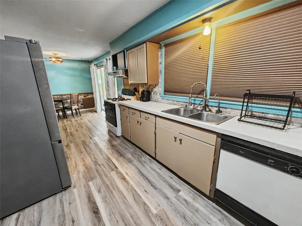 1100 S State Avenue Tahlequah, OK 74464