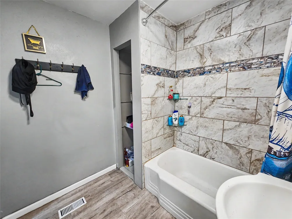 1100 S State Avenue Tahlequah, OK 74464