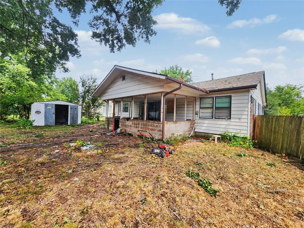 1100 S State Avenue Tahlequah, OK 74464