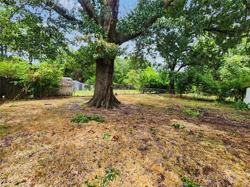 1100 S State Avenue Tahlequah, OK 74464