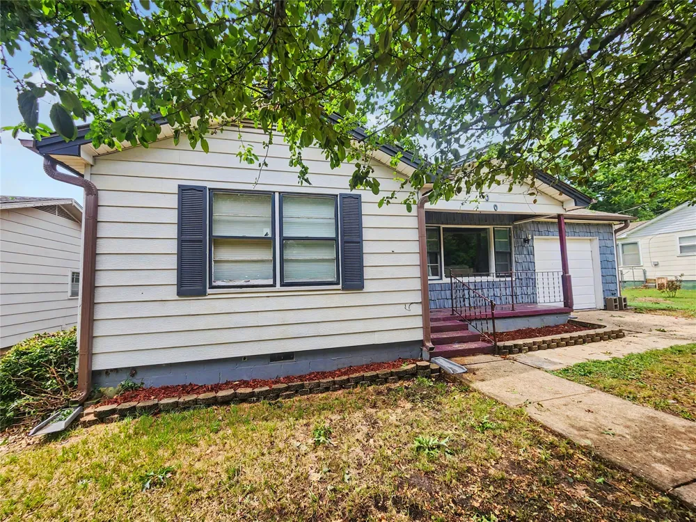 1100 S State Avenue Tahlequah, OK 74464