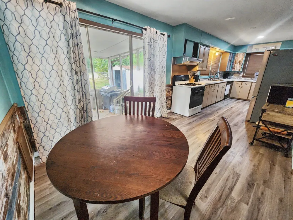 1100 S State Avenue Tahlequah, OK 74464