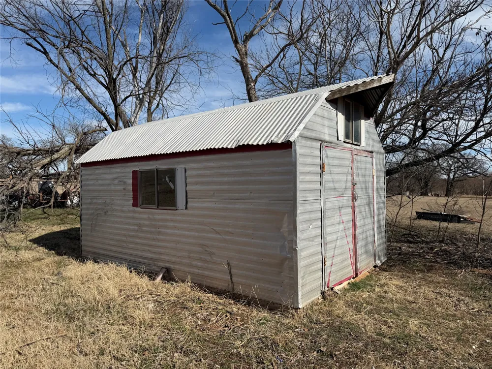 810048 S Main Street Agra, OK 74824