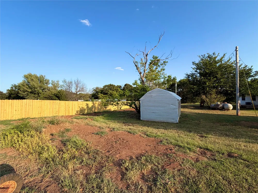 810048 S Main Street Agra, OK 74824