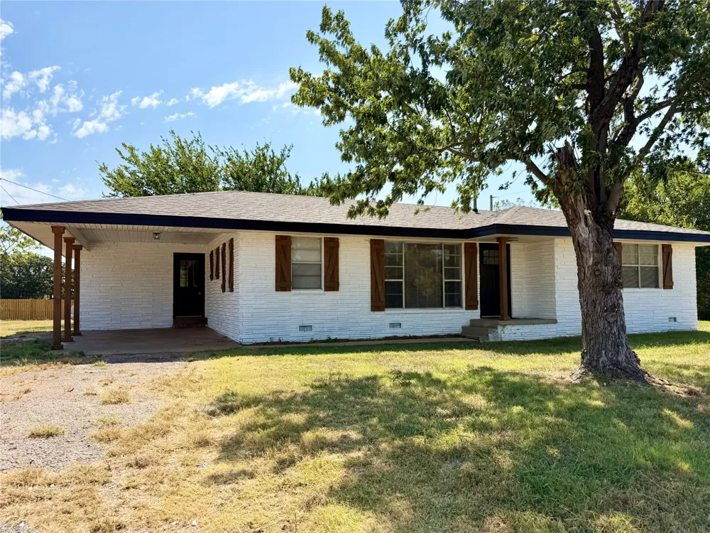 810048 S Main Street Agra, OK 74824