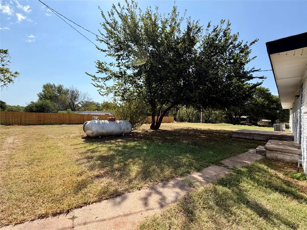 810048 S Main Street Agra, OK 74824