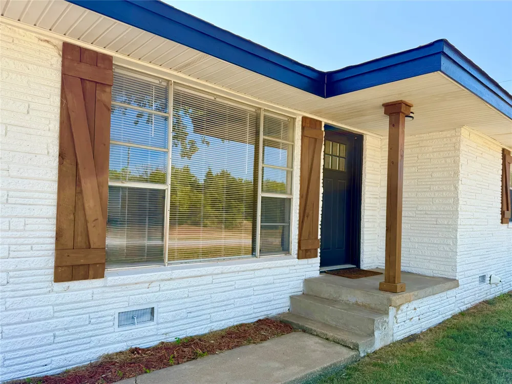 810048 S Main Street Agra, OK 74824