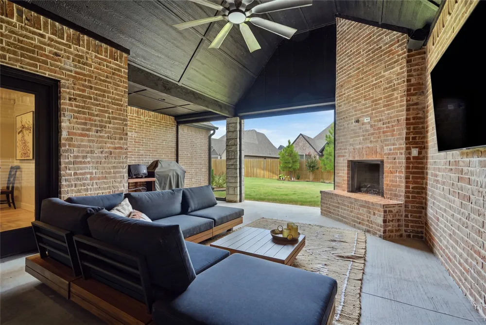 5911 E 128th Street S Bixby, OK 74008