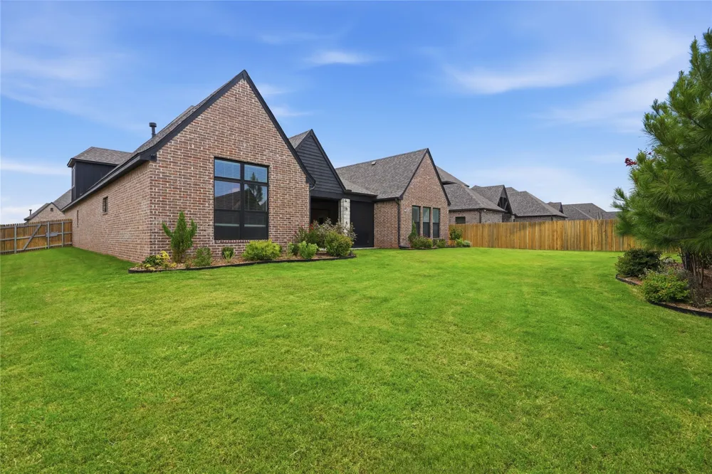 5911 E 128th Street S Bixby, OK 74008