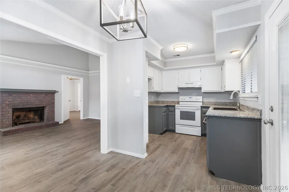 1216 S 111th EastAvenue #43 Tulsa, OK 74128