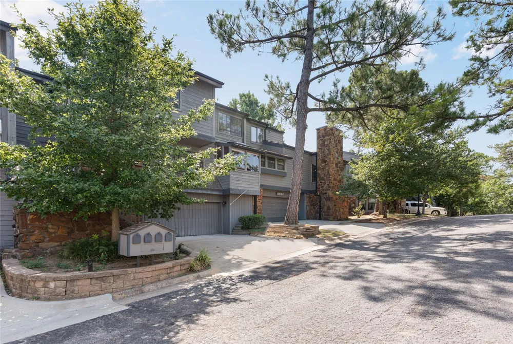 7435 S Winston Place #602 Tulsa, OK 74136