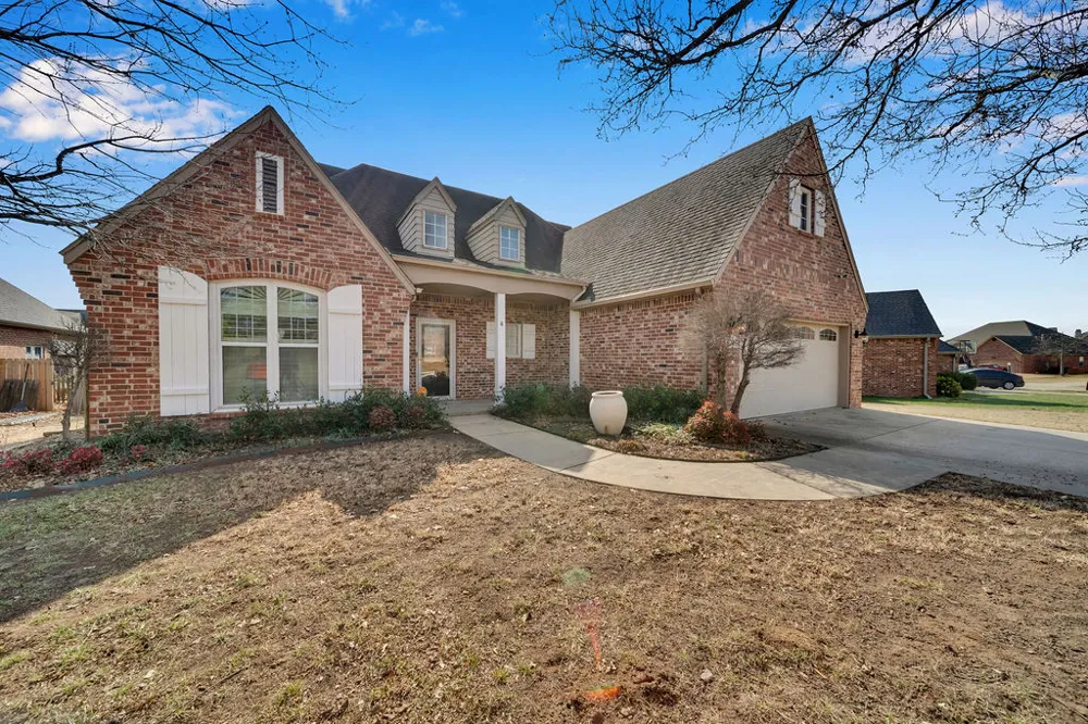 10304 E 90th Street Owasso, OK 74055