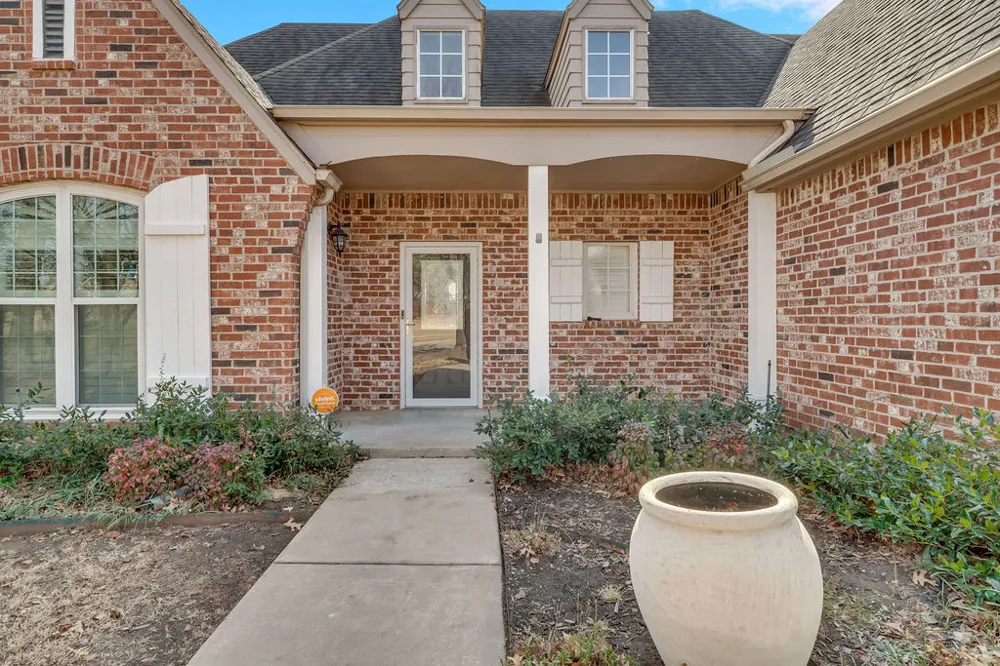 10304 E 90th Street Owasso, OK 74055