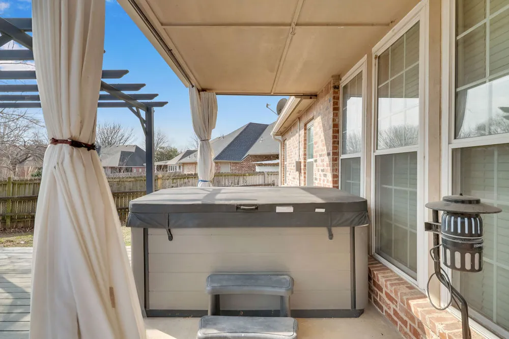 10304 E 90th Street Owasso, OK 74055