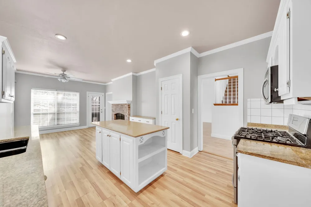 10304 E 90th Street Owasso, OK 74055
