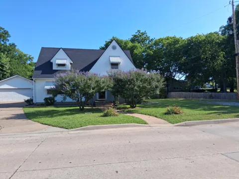 903 15th