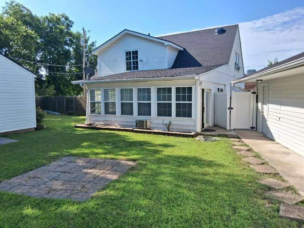 903 15th Ardmore, OK 73401