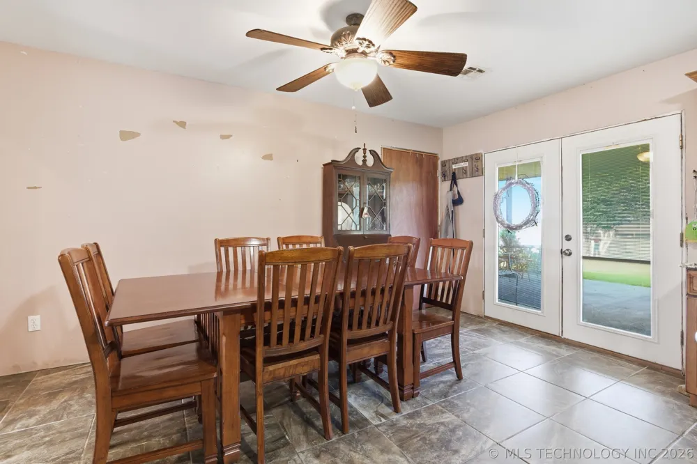 68741 S 225 ROAD Wagoner, OK 74467