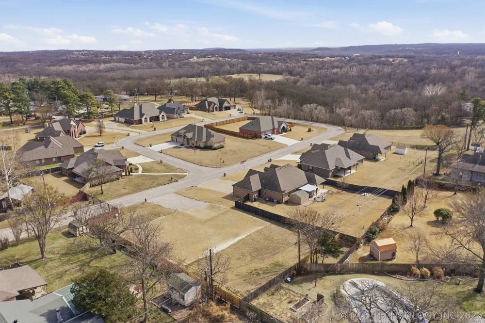 1400 Mabelle Drive Sapulpa, OK 74066