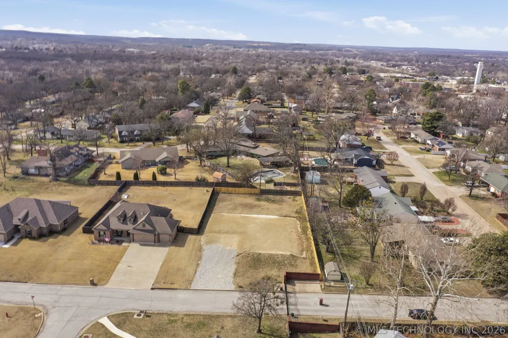 1400 Mabelle Drive Sapulpa, OK 74066