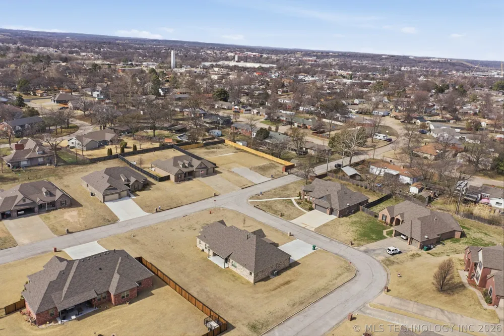 1400 Mabelle Drive Sapulpa, OK 74066