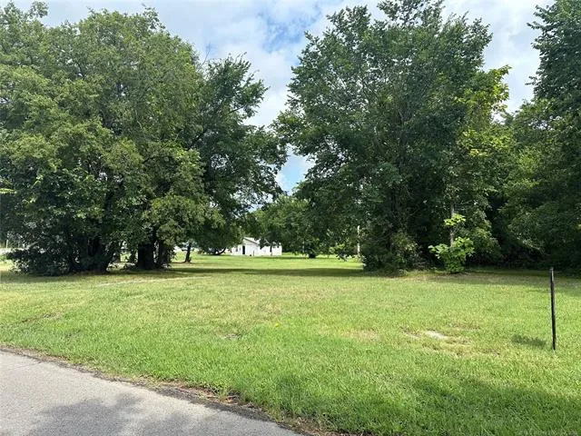 917 Martin Luther King Drive Okmulgee, OK 74447