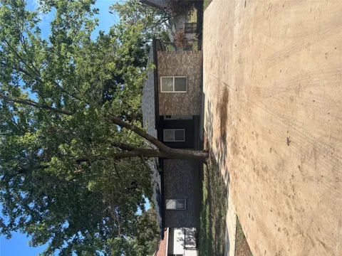 405 E 8th Street