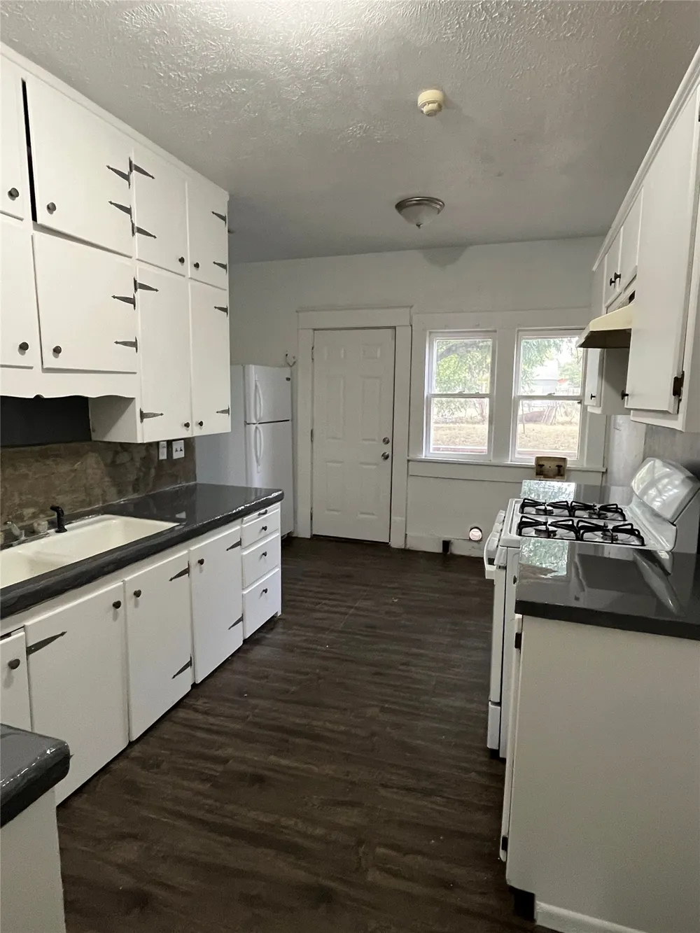 523 16th Ada, OK 74820