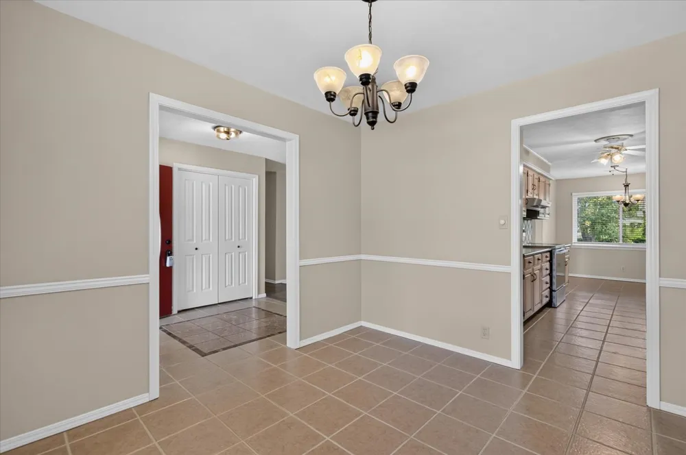 4640 SE Barlow Drive Bartlesville, OK 74006