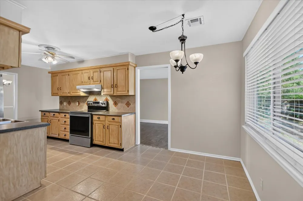 4640 SE Barlow Drive Bartlesville, OK 74006