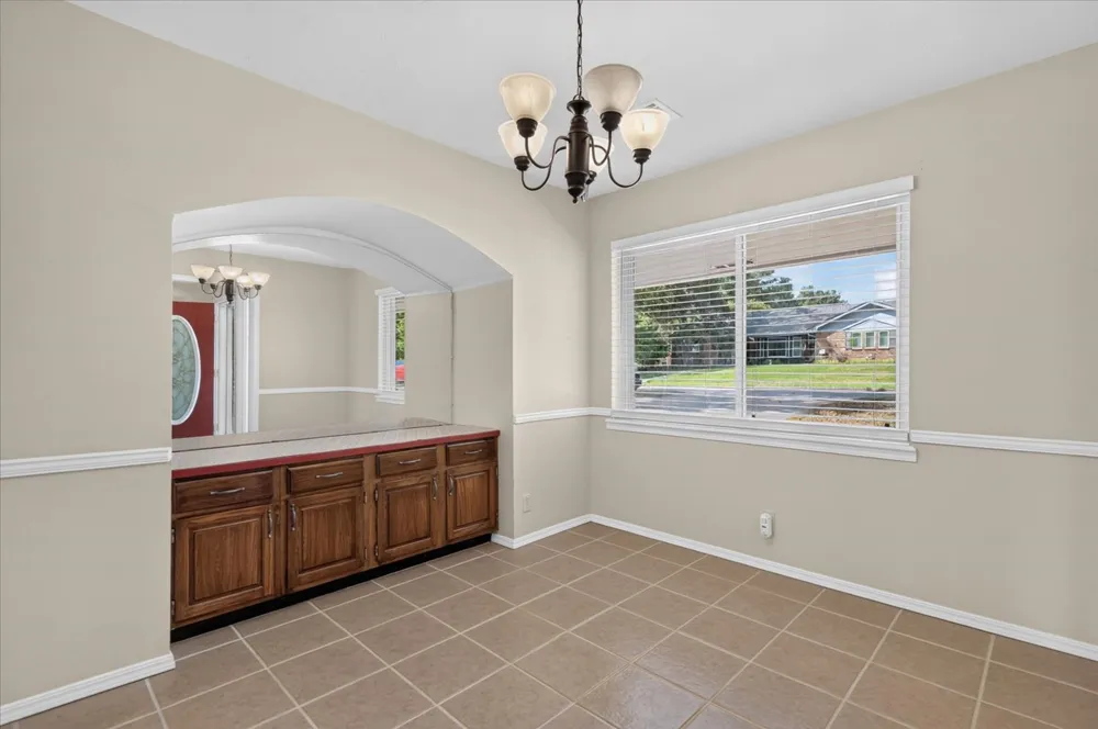 4640 SE Barlow Drive Bartlesville, OK 74006