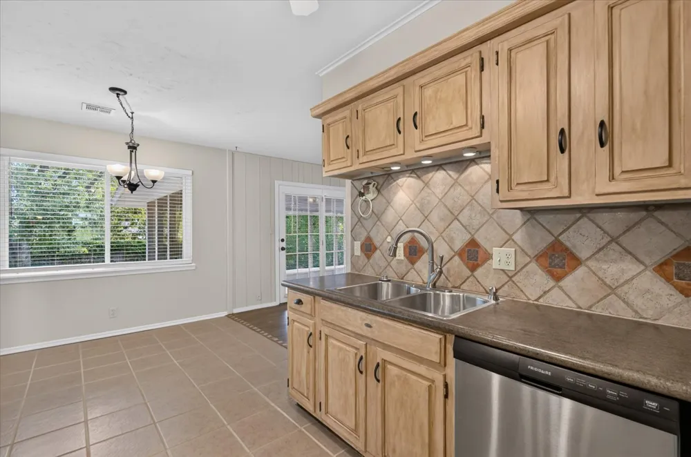 4640 SE Barlow Drive Bartlesville, OK 74006