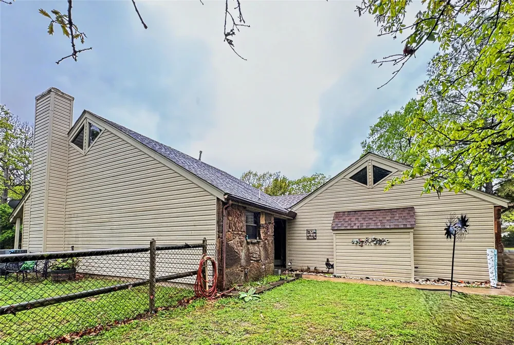 105 Summit Ridge Drive Tahlequah, OK 74464