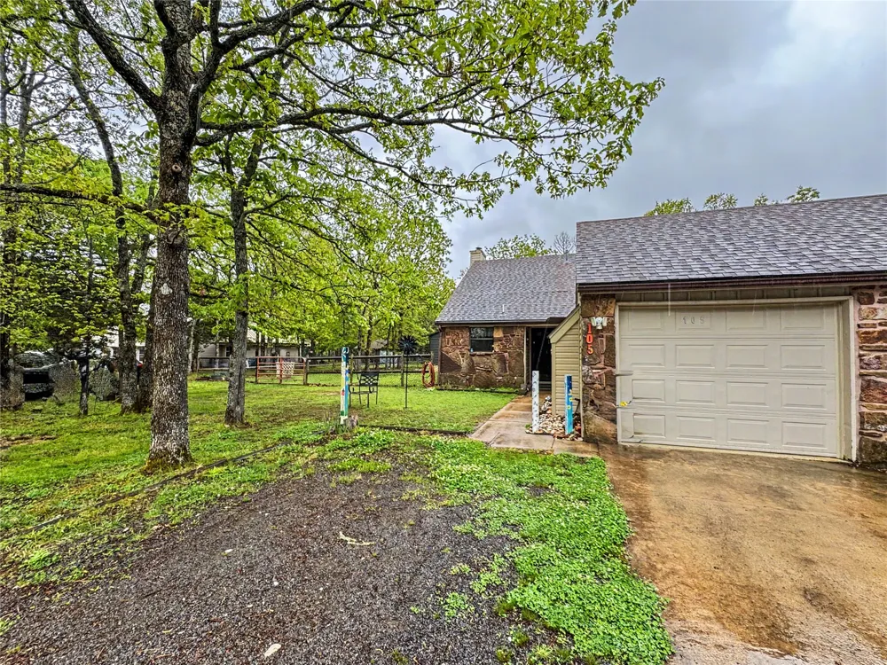 105 Summit Ridge Drive Tahlequah, OK 74464