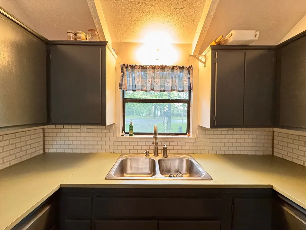 105 Summit Ridge Drive Tahlequah, OK 74464